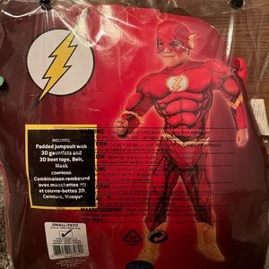 Boys Flash costume 3-4T Halloween/Dress up